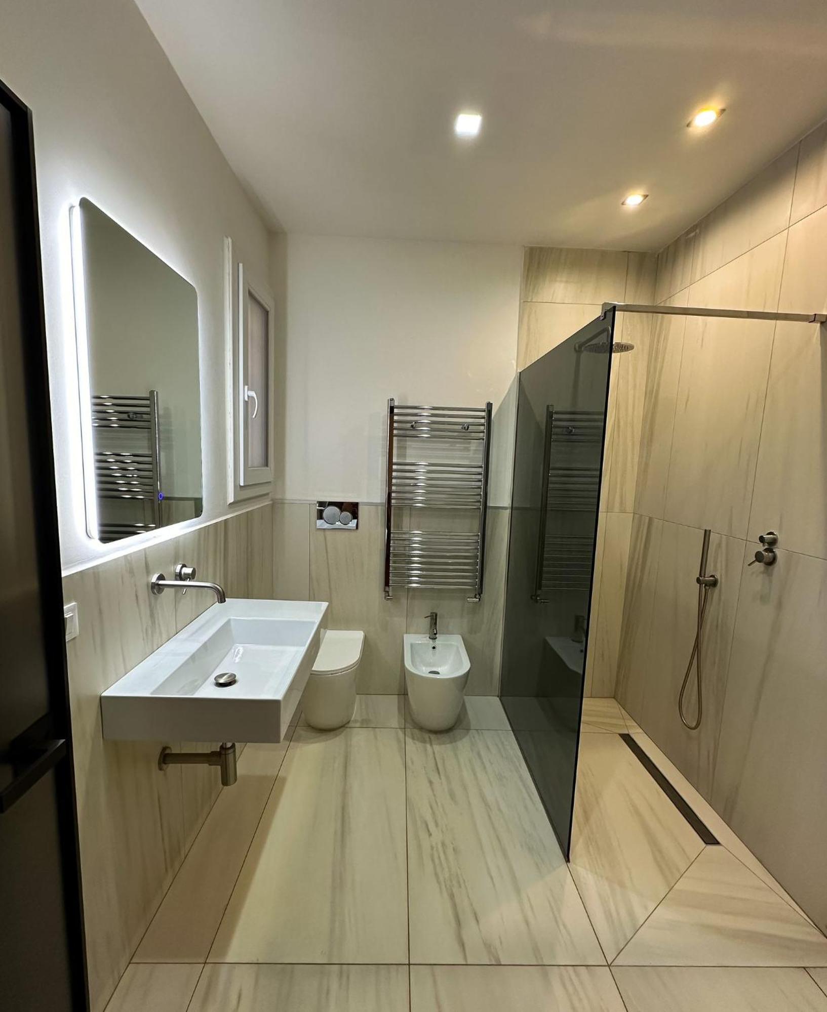 Whouse Large Suite Apartment Indipendenza Bologna Esterno foto
